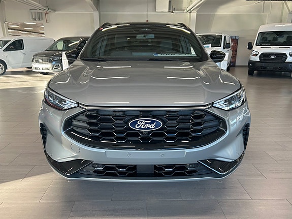Ford Kuga 3 of 13
