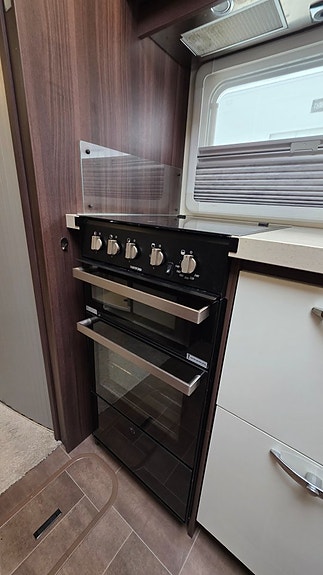 Bürstner Argos 747 -2 Automat AC Alde 12 of 22