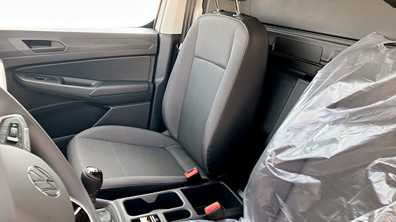 Volkswagen Caddy 8 of 12