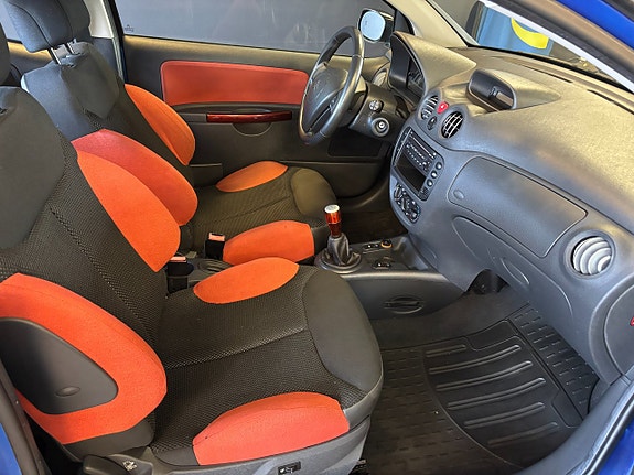 Citroen C2 12 of 16