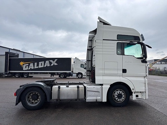 MAN TGX 18.440 XXL MEGA 3 of 5