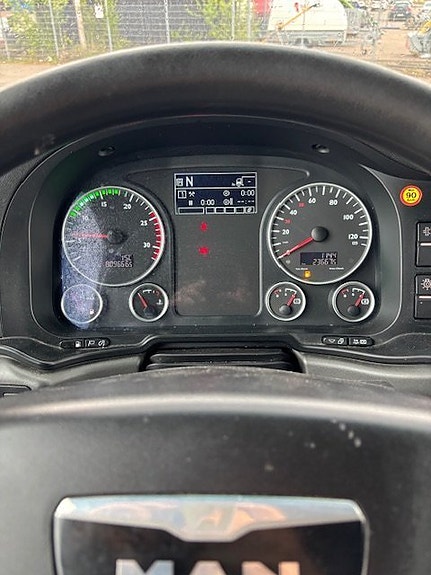 MAN TGX 18.440 XXL MEGA 7 of 9