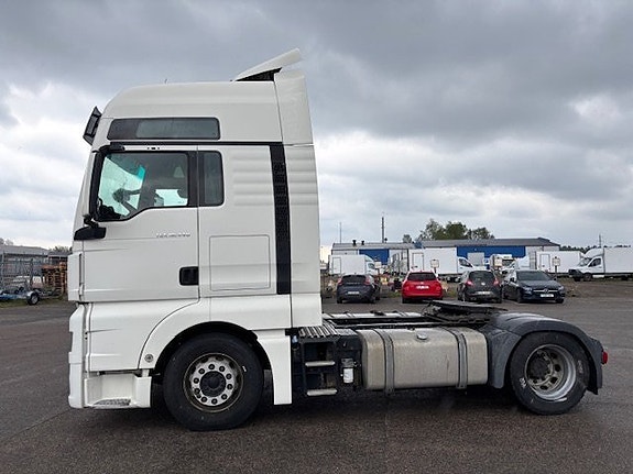 MAN TGX 18.440 XXL MEGA 4 of 5