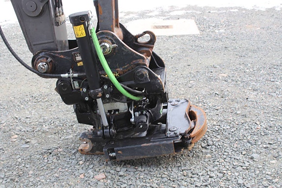 Volvo ECR235EL, ECR 235, ECR 235EL, Rototilt m. grip 5 of 12
