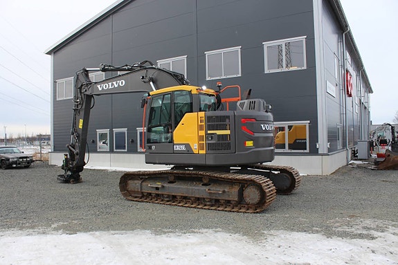 Bandgrävare Volvo ECR235EL 6500 h Rototilt m. grip