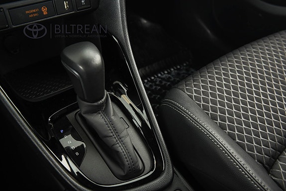 Toyota Yaris 14 of 19