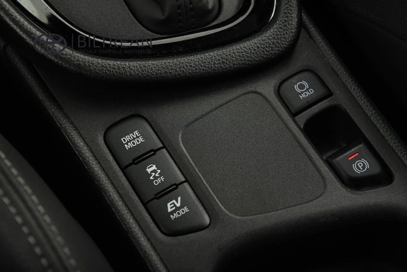 Toyota Yaris 15 of 19