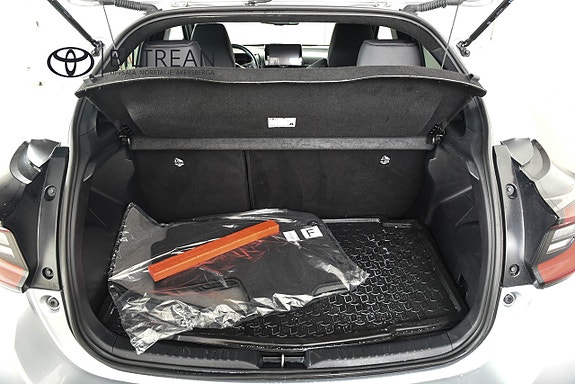 Toyota Yaris 10 of 19