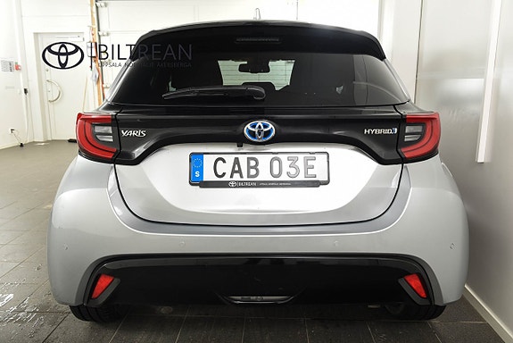 Toyota Yaris 5 of 19