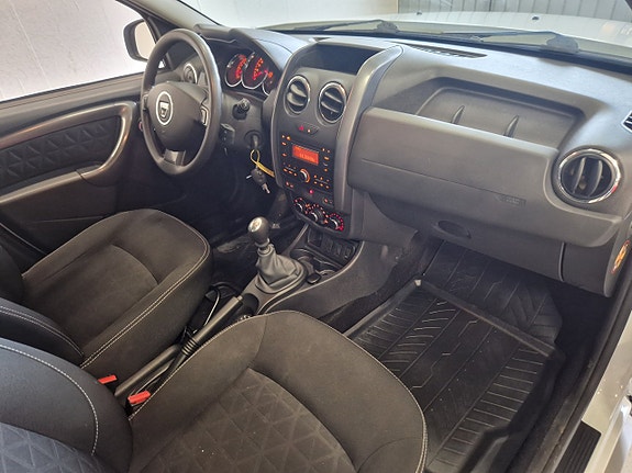 Dacia Duster 9 of 23