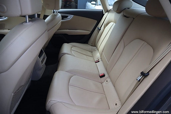 Audi A7 5 of 17