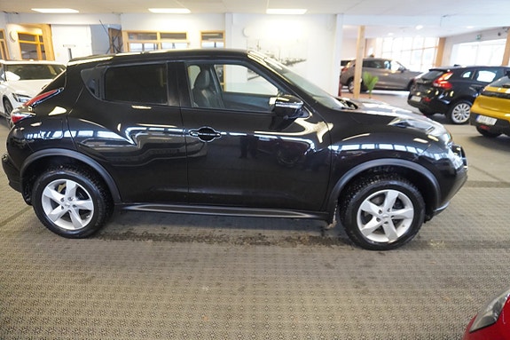 Nissan Juke 2 of 5
