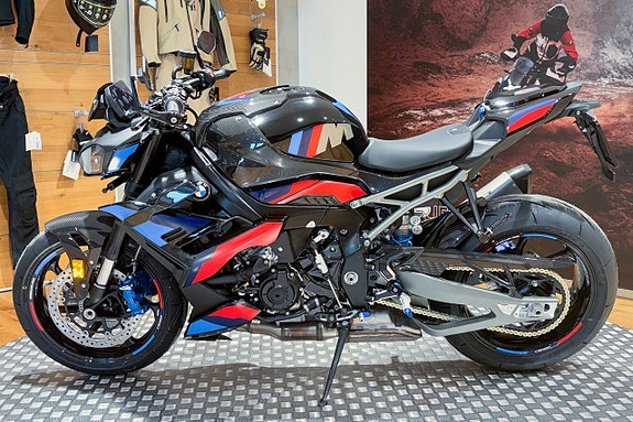 BMW M 1000 R Competition |Carbon pack|Carbon wheels|M Competition package| 2 of 5