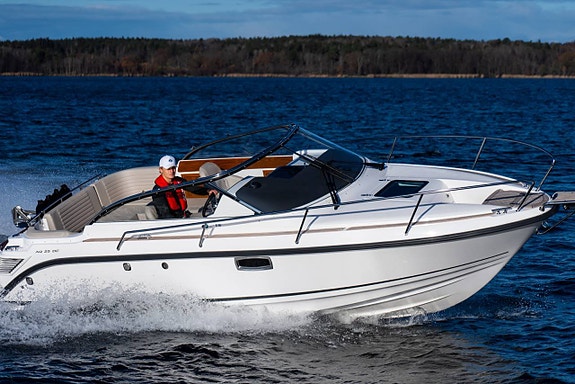 AQUADOR 25 DC | På väg in | 4995/m