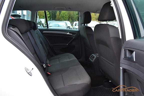 Volkswagen Golf VII 11 of 19
