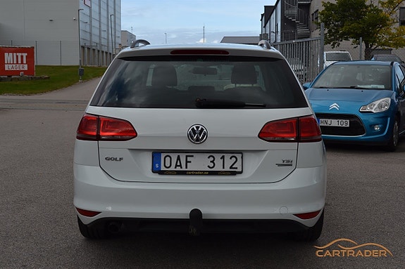 Volkswagen Golf VII 6 of 19