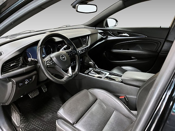 Opel Insignia 11 of 21