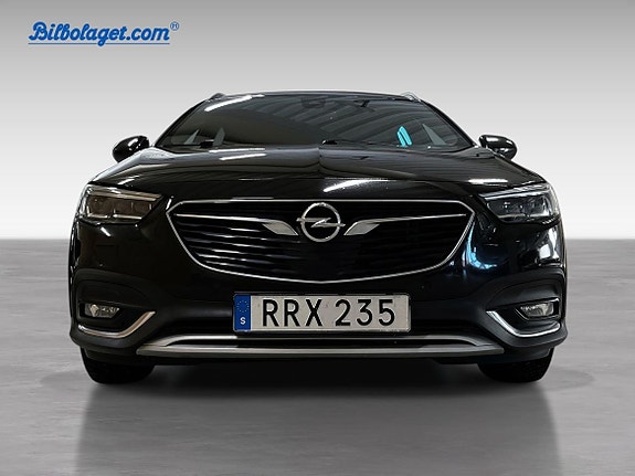 Opel Insignia 2 of 5