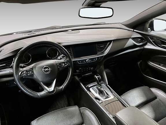 Opel Insignia 14 of 21
