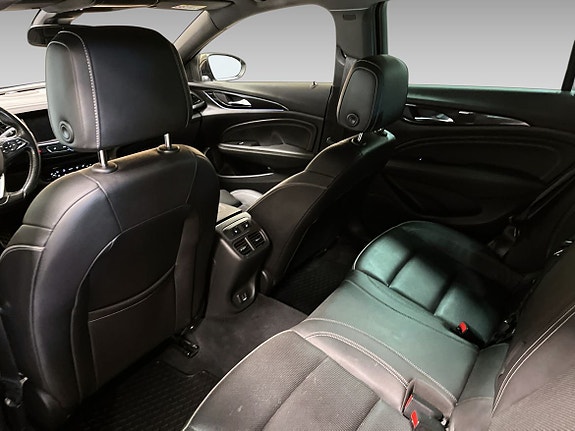 Opel Insignia 13 of 21