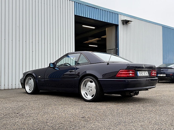 Mercedes-Benz SL500 9 of 18