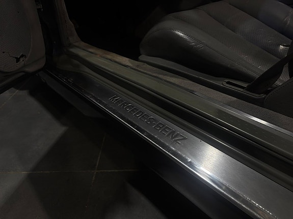 Mercedes-Benz SL500 12 of 19