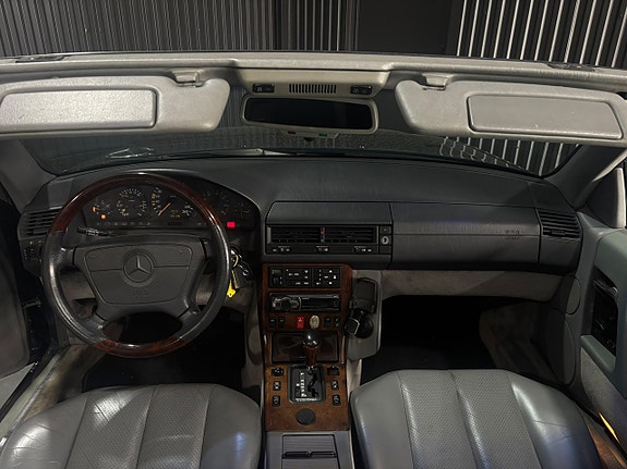 Mercedes-Benz SL500 18 of 19