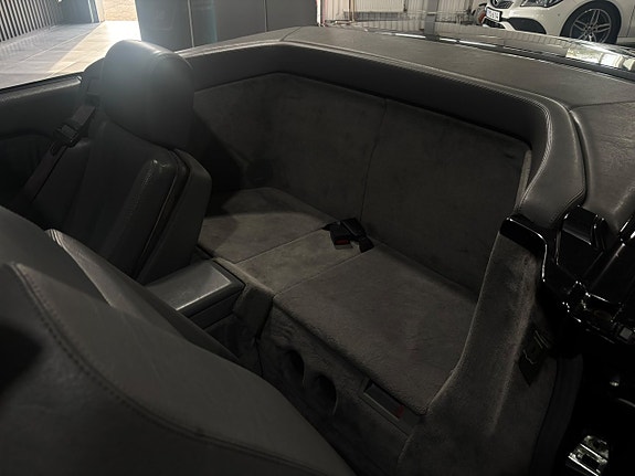 Mercedes-Benz SL500 8 of 19