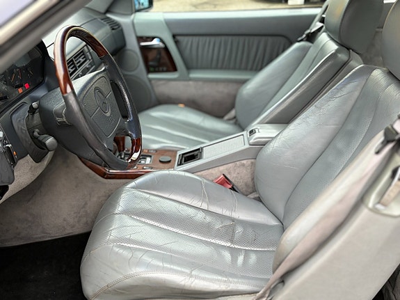 Mercedes-Benz SL500 13 of 18