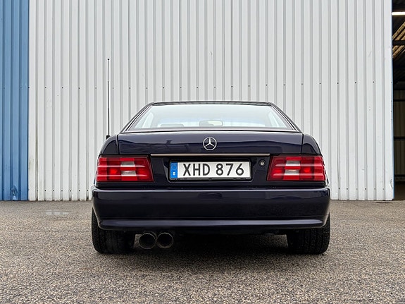 Mercedes-Benz SL500 8 of 18