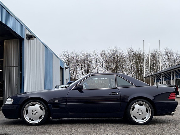 Mercedes-Benz SL500 10 of 18