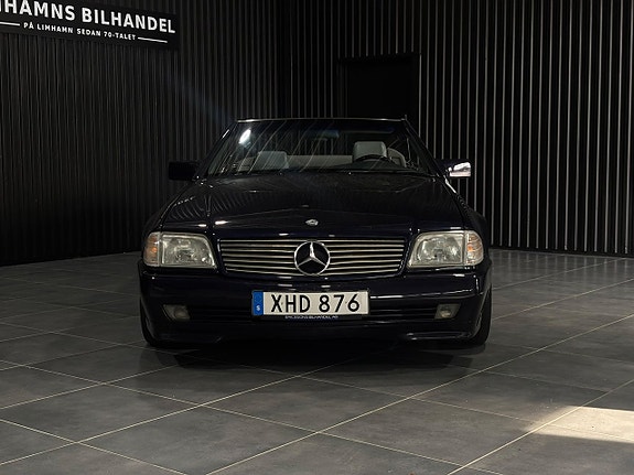 Mercedes-Benz SL500 2 of 19