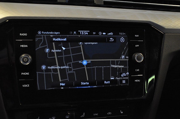 Volkswagen Passat 11 of 25