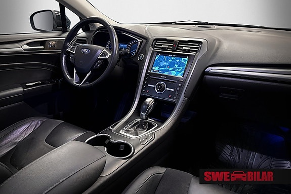Ford Mondeo 13 of 17