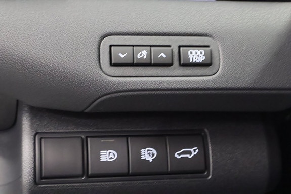 Subaru Solterra 23 of 25