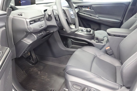 Subaru Solterra 11 of 25