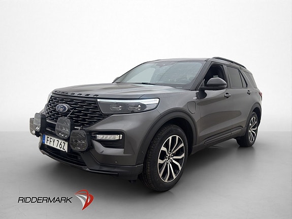 Ford Explorer 3 of 5