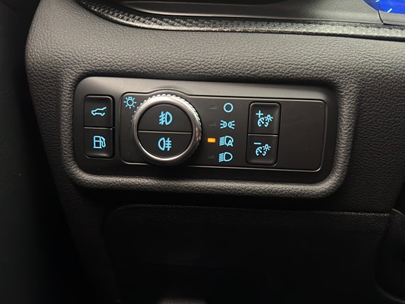 Ford Explorer 11 of 30