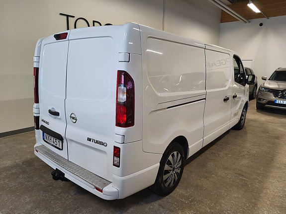 Opel Vivaro 6 of 8