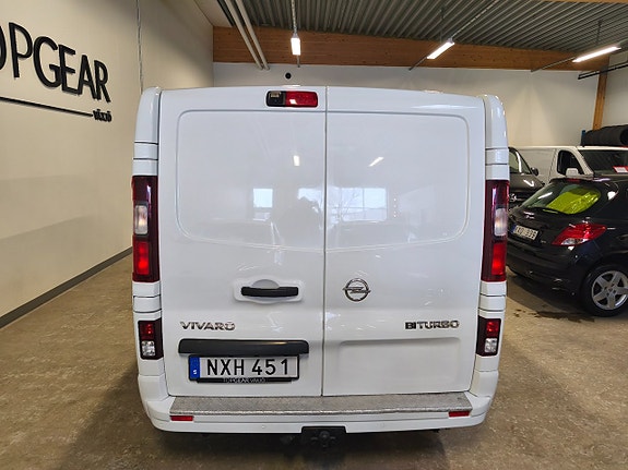 Opel Vivaro 5 of 5