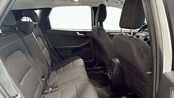 Ford Kuga 5 of 12