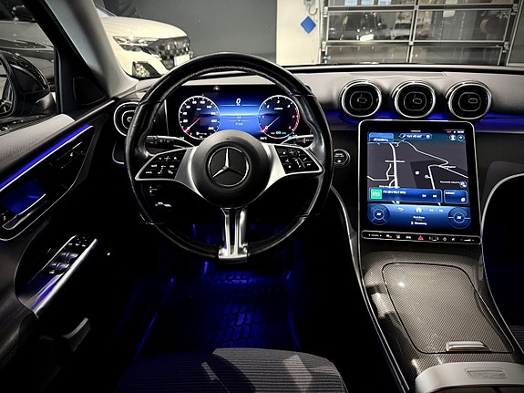 Mercedes-Benz C220 d 4 of 30