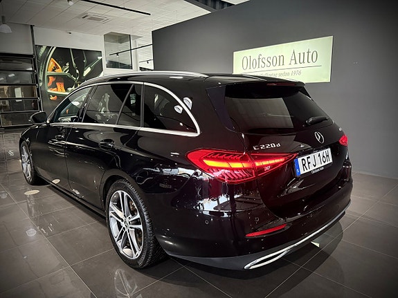 Mercedes-Benz C220 d 3 of 30