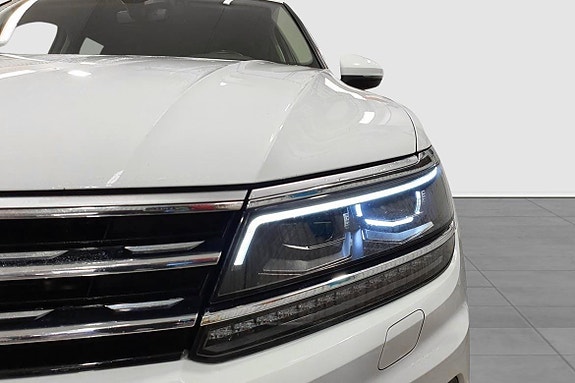 Volkswagen Tiguan 10 of 23