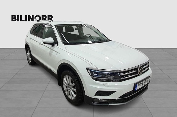 Volkswagen Tiguan 8 of 23