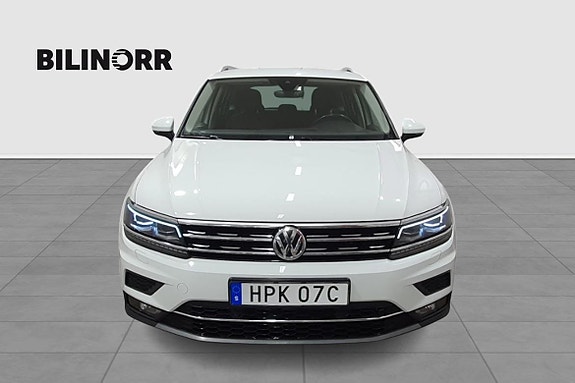 Volkswagen Tiguan 9 of 23