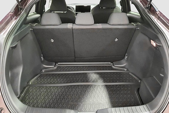 Toyota C-HR 5 of 5