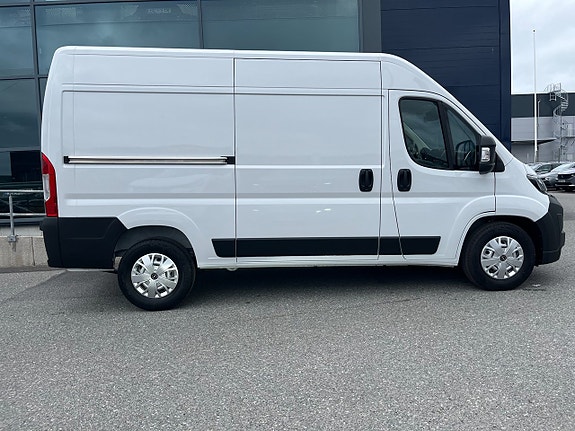 Opel Movano 4 of 8