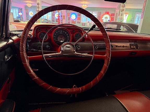 Chevrolet Bel Air 13 of 17