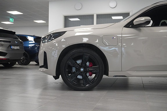 BMW X3 3 of 18